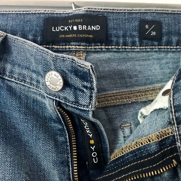 NWT Lucky Brand Brooke Cropped Jeans - Picture 2 of 5